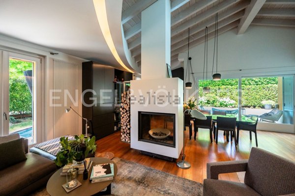 casa indipendente in vendita a Mozzo