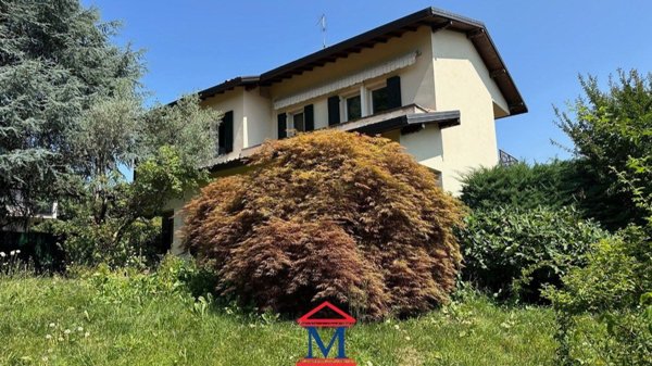 casa indipendente in vendita a Mozzo