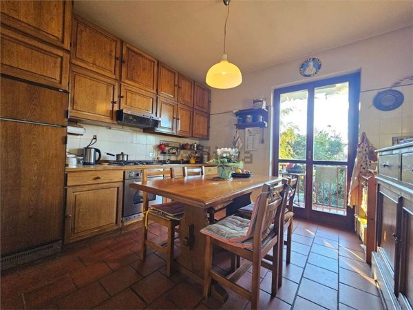 casa indipendente in vendita a Mozzo