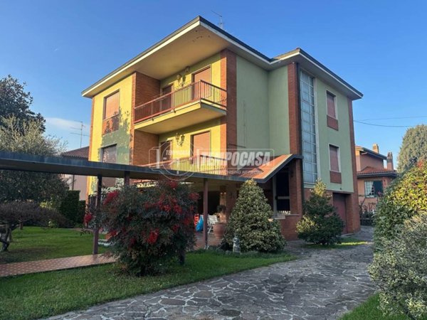 appartamento in vendita a Mozzo