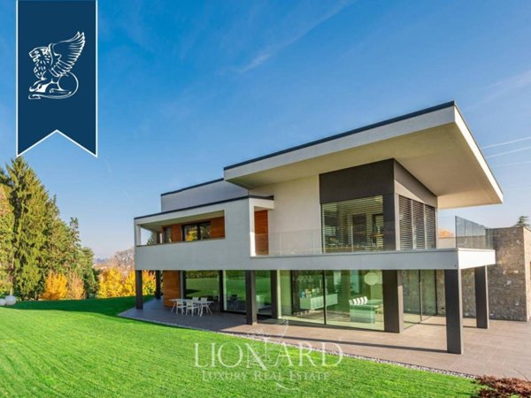 casa indipendente in vendita a Mozzo