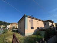 casa indipendente in vendita a Mozzo