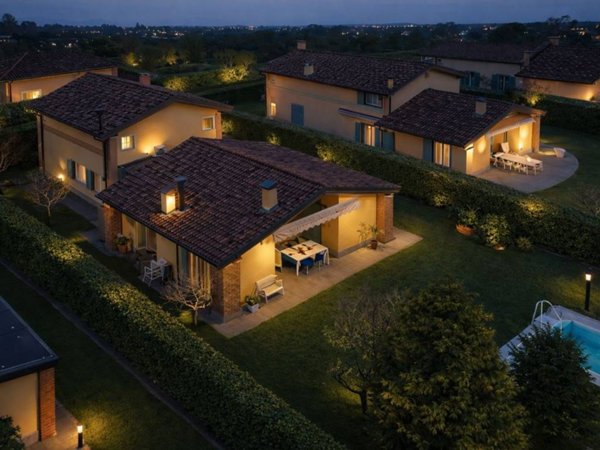 casa indipendente in vendita a Mozzo