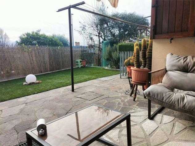 casa indipendente in vendita a Mozzo