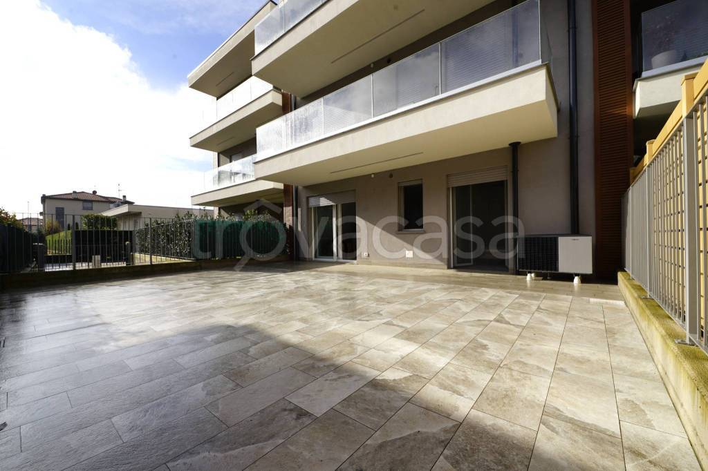 appartamento in vendita a Mozzo