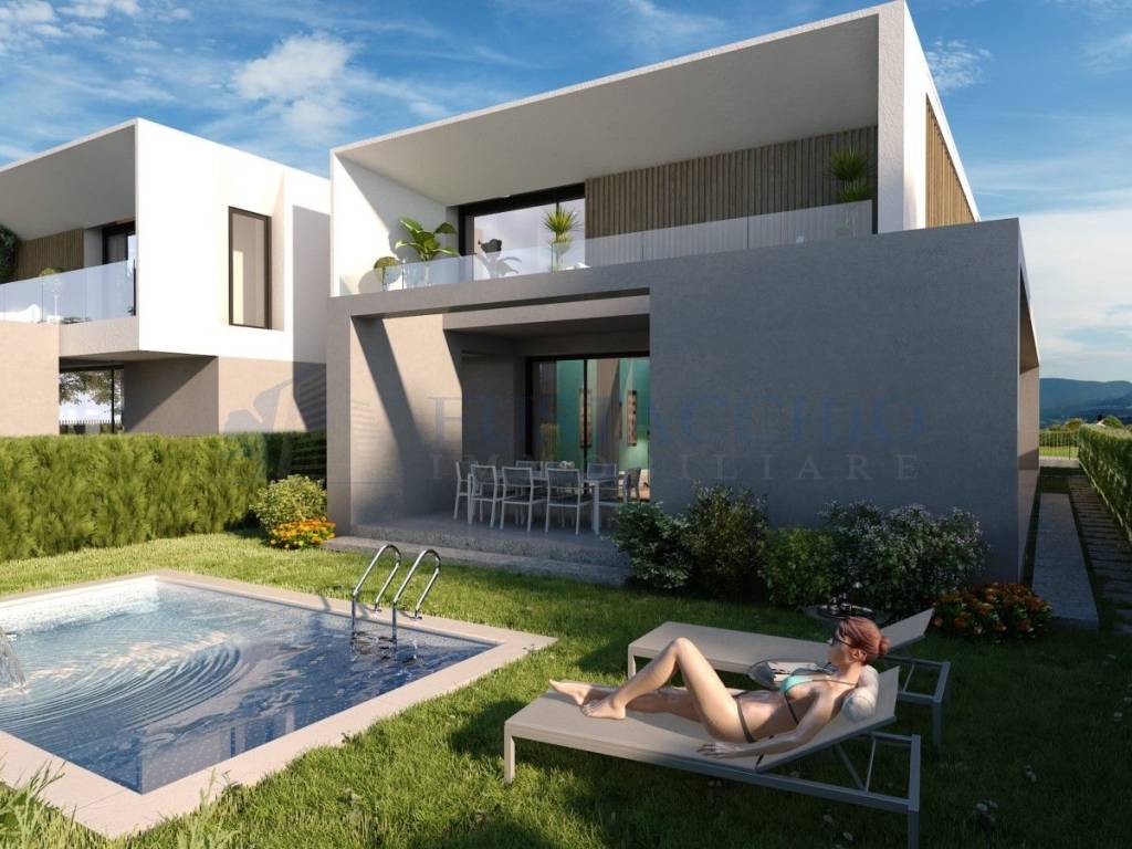 casa indipendente in vendita a Mozzo