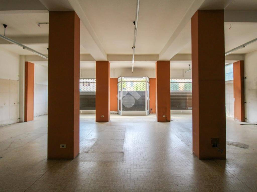 ufficio in vendita a Mozzo