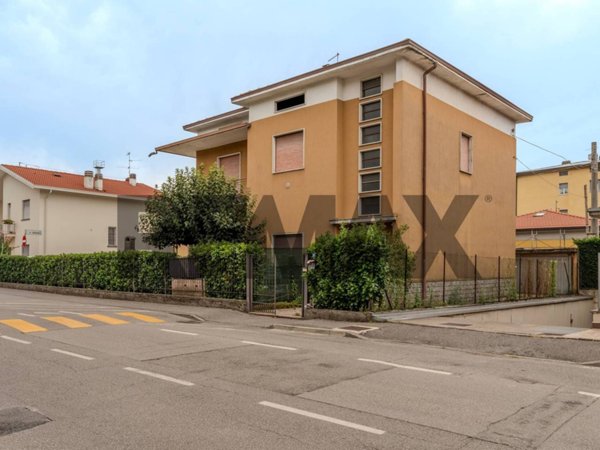 appartamento in vendita a Mozzo