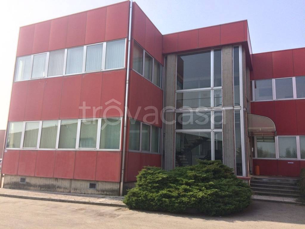 ufficio in vendita ad Andezeno