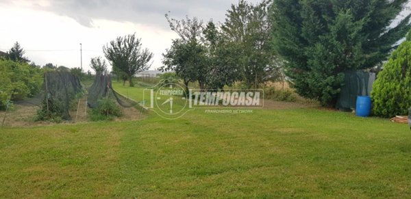 terreno agricolo in vendita ad Andezeno