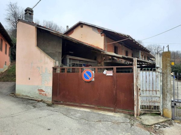 casa indipendente in vendita a Carpi in zona Cortile