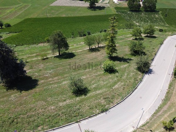 terreno edificabile in vendita ad Andezeno