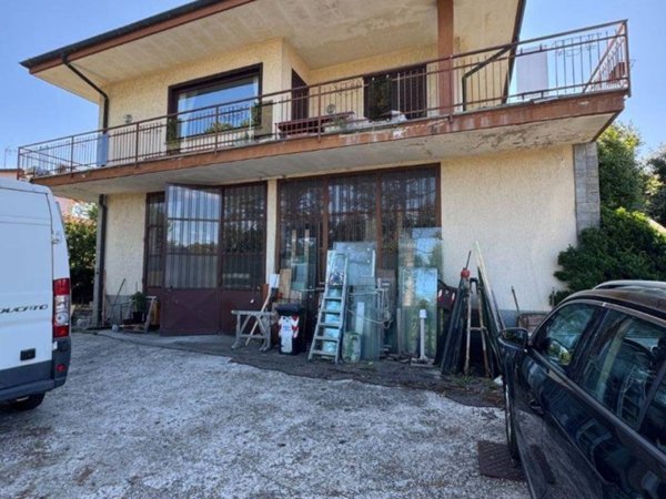 casa indipendente in vendita ad Andezeno