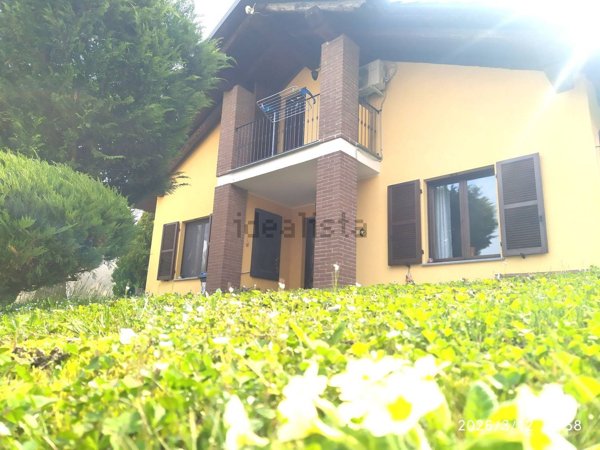casa indipendente in vendita ad Andezeno