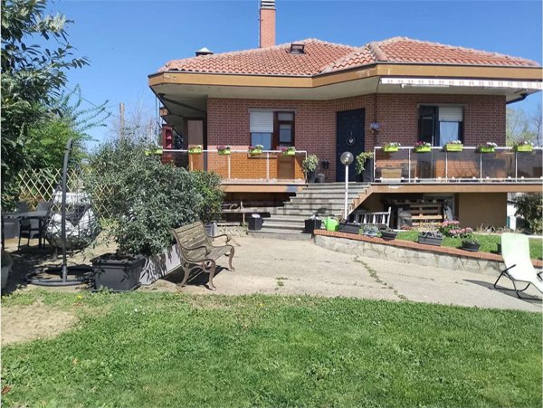 casa indipendente in vendita ad Andezeno