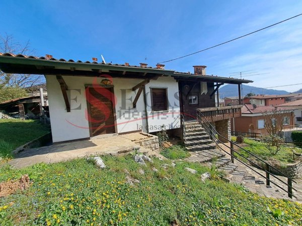 casa indipendente in vendita a Nembro