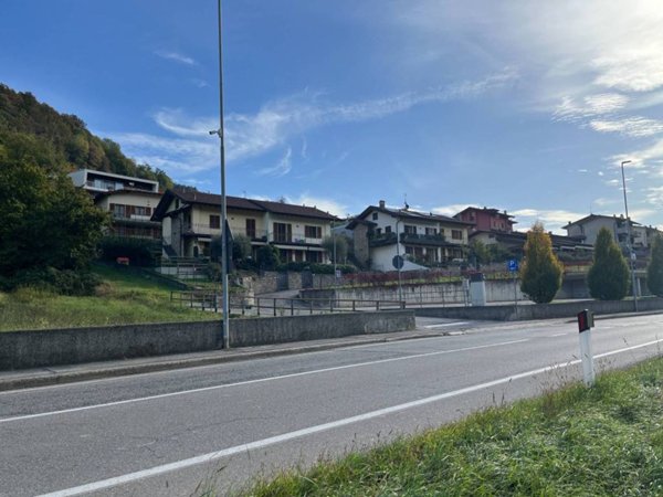 terreno edificabile in vendita a Nembro