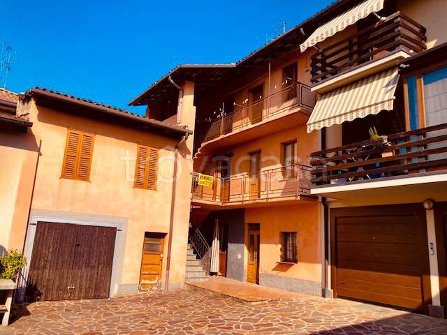 casa indipendente in vendita a Nembro