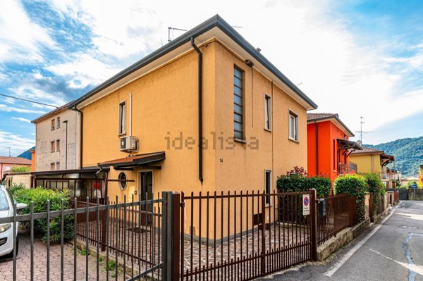 appartamento in vendita a Nembro in zona San Faustino