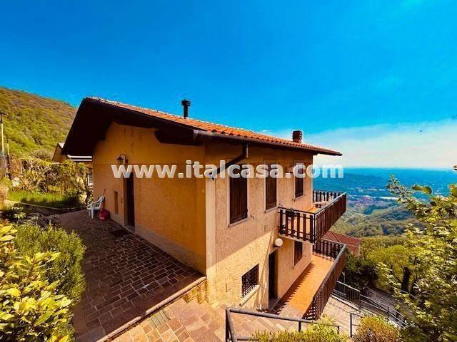 casa indipendente in vendita a Nembro