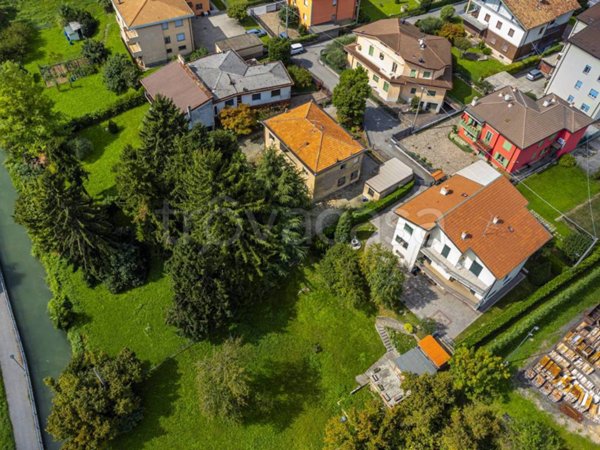 casa indipendente in vendita a Nembro