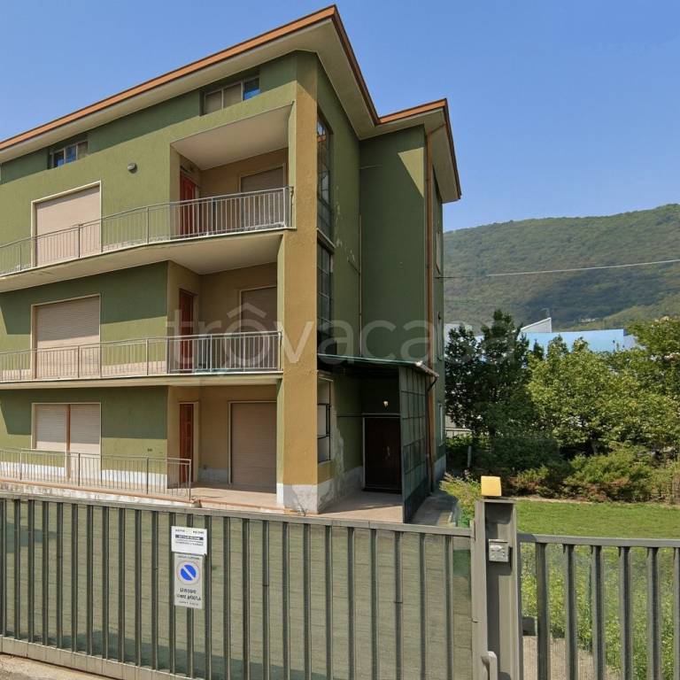 appartamento in vendita a Nembro