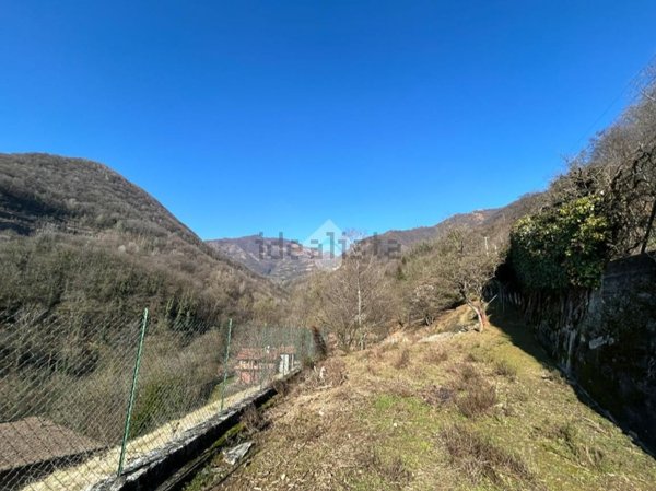 casa indipendente in vendita a Nembro