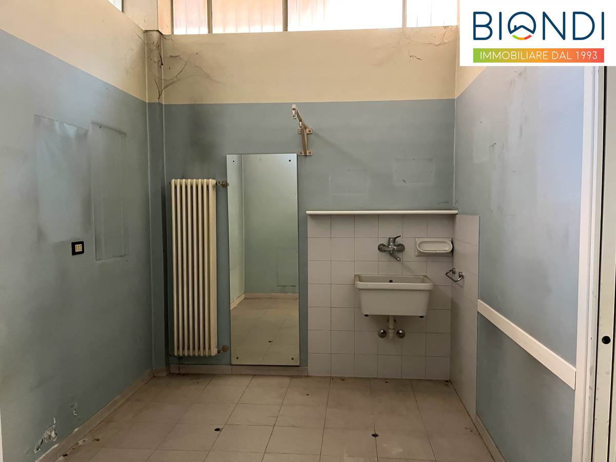 negozio in vendita a Nembro