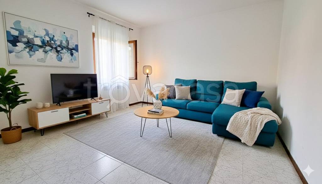 appartamento in vendita a Nembro in zona Lonno