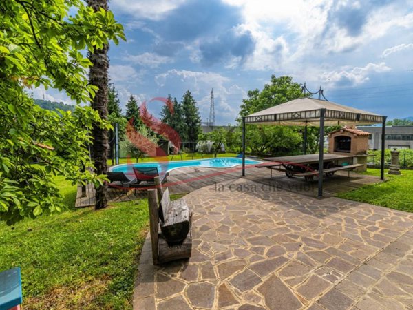 appartamento in vendita a Nembro