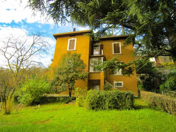 casa indipendente in vendita a Nembro