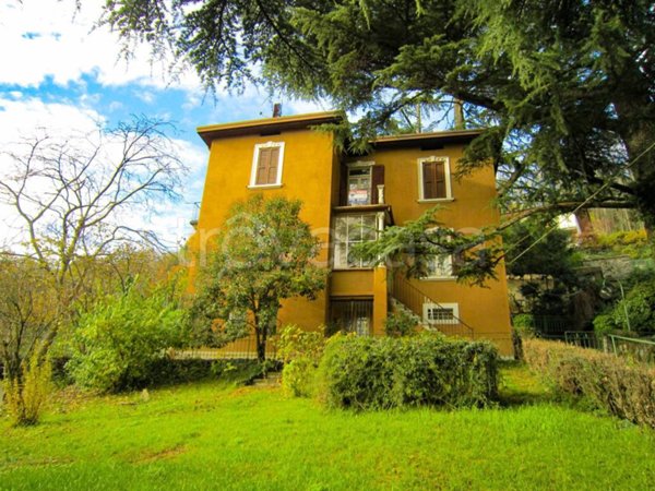 casa indipendente in vendita a Nembro