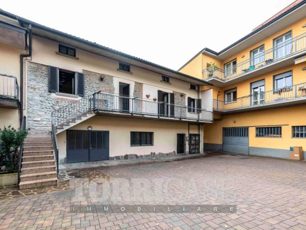 casa indipendente in vendita a Nembro