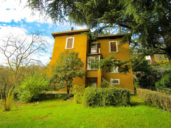 casa indipendente in vendita a Nembro