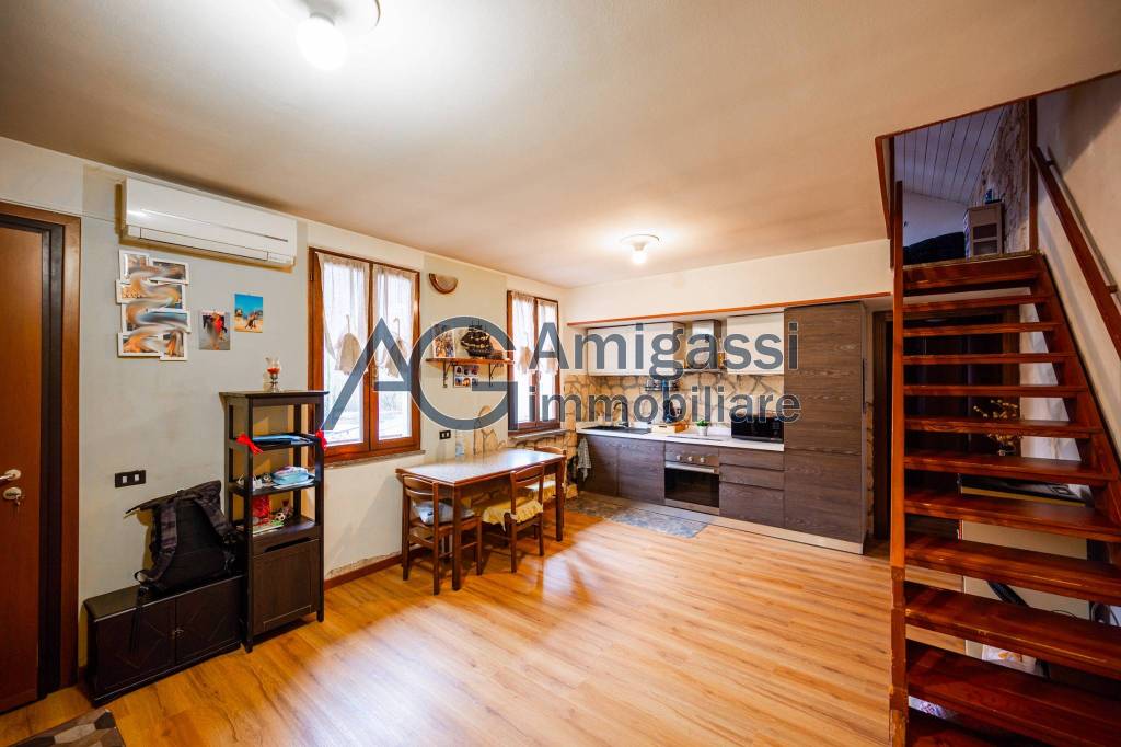 appartamento in vendita a Nembro