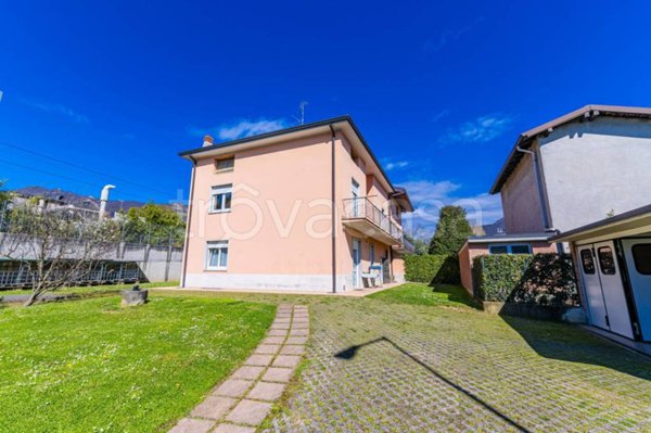 casa indipendente in vendita a Nembro