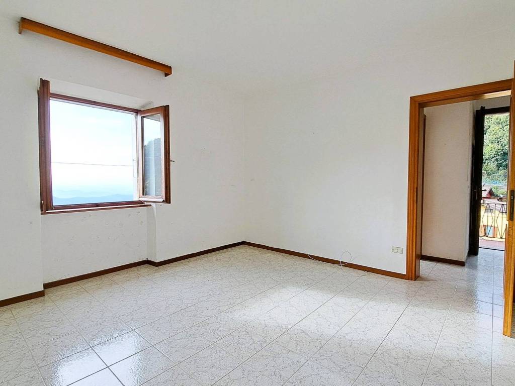 appartamento in vendita a Nembro in zona Lonno