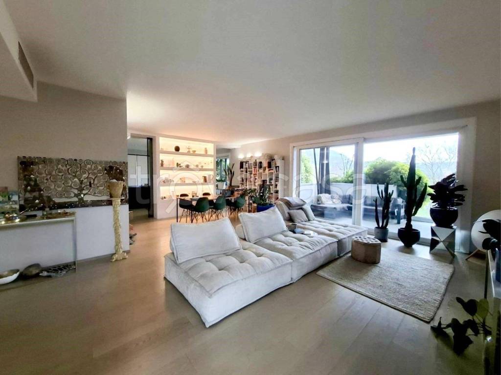 appartamento in vendita a Nembro