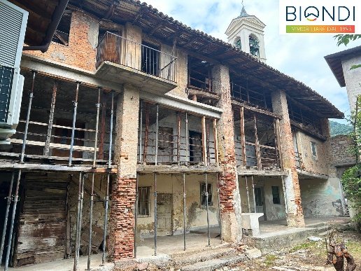 casale in vendita a Nembro in zona Gavarno