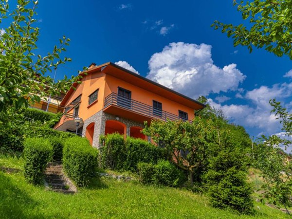 casa indipendente in vendita a Nembro