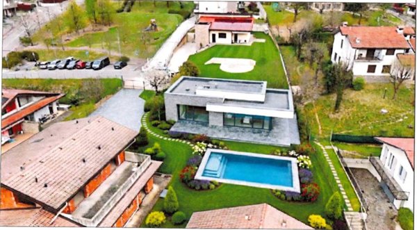 casa semindipendente in vendita a Nembro