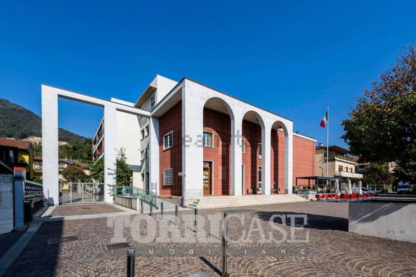 ufficio in vendita a Nembro in zona Gavarno