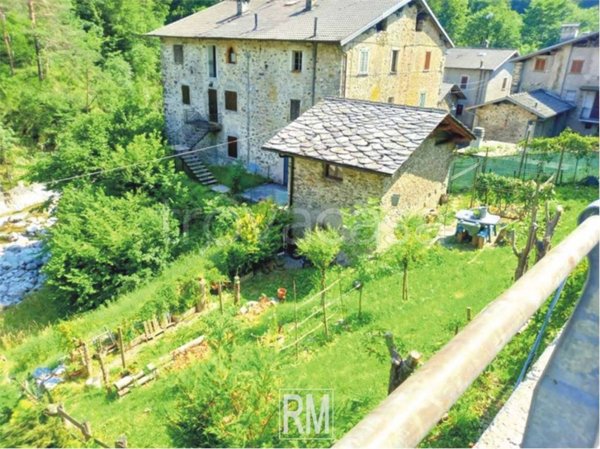 appartamento in vendita ad Olmo al Brembo in zona Malpasso