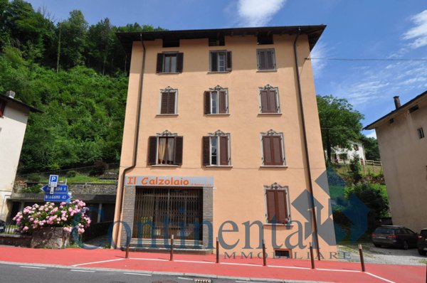 locale commerciale in vendita ad Olmo al Brembo in zona Frola