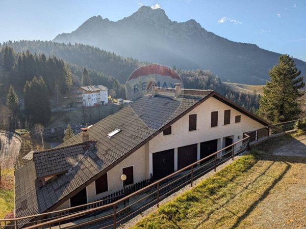 appartamento in vendita ad Oltre il Colle in zona Zambla Alta