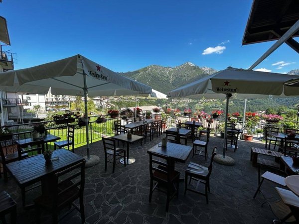 negozio in vendita ad Oltre il Colle