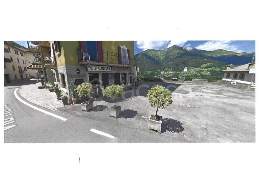 negozio in vendita ad Oltre il Colle