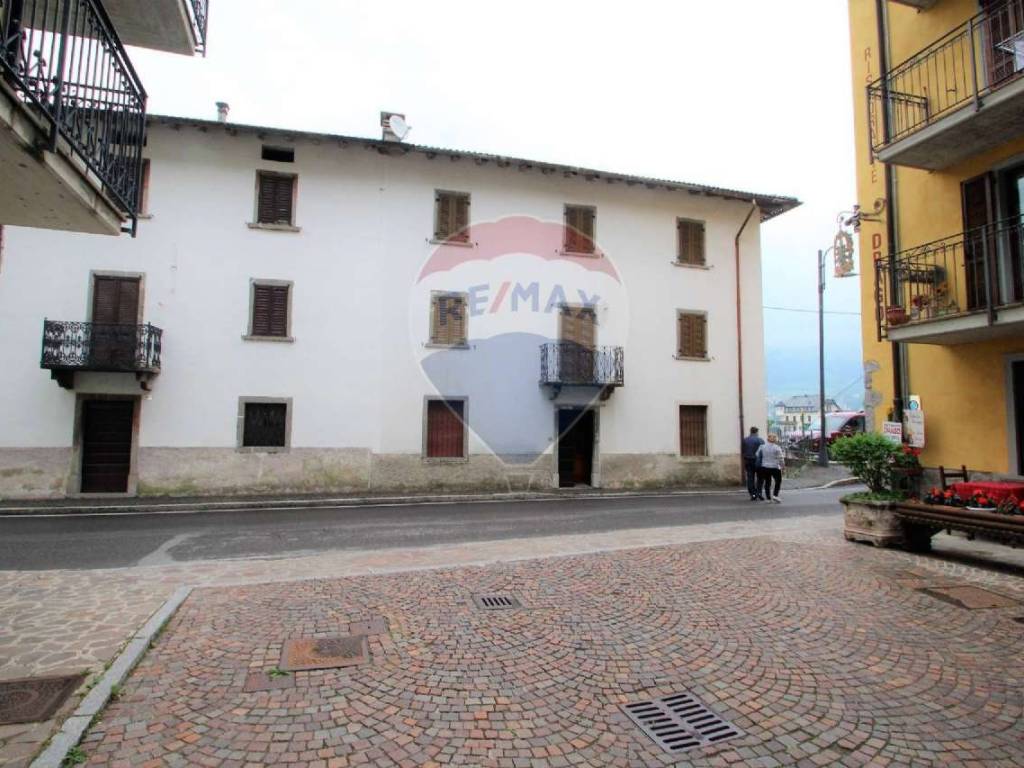 casa indipendente in vendita ad Oltre il Colle