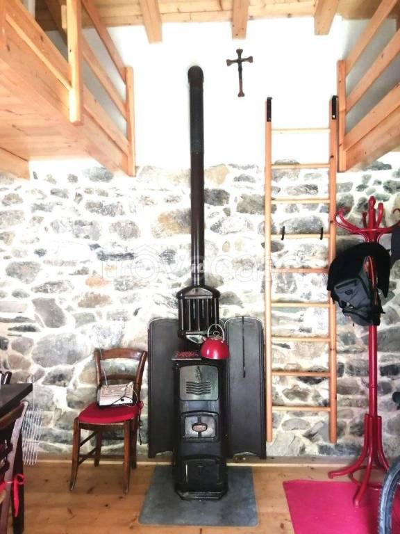 casa indipendente in vendita ad Oltre il Colle in zona Zorzone