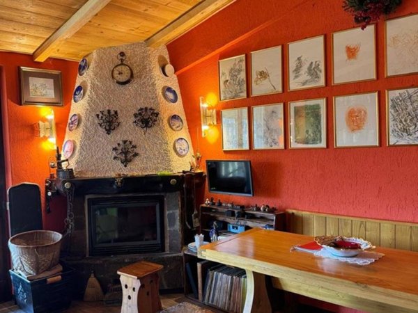 appartamento in vendita ad Oltre il Colle in zona Zambla Alta